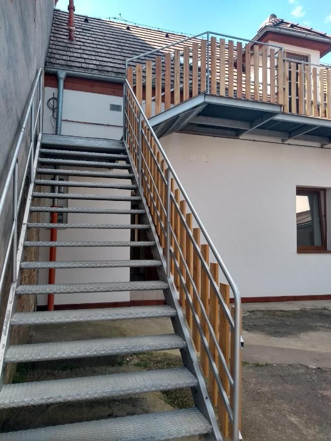 Apartmany Lono Jičín Dış mekan fotoğraf