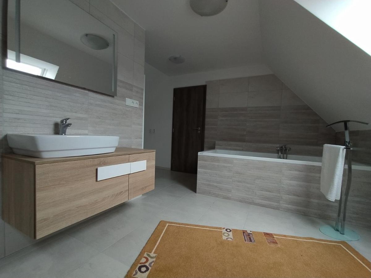 Apartmany Lono Jičín Dış mekan fotoğraf