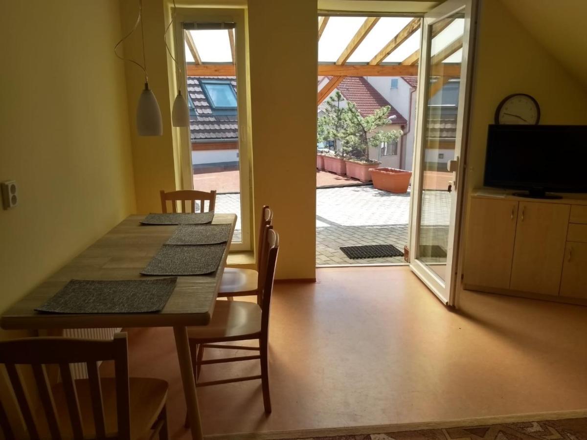 Apartmany Lono Jičín Dış mekan fotoğraf